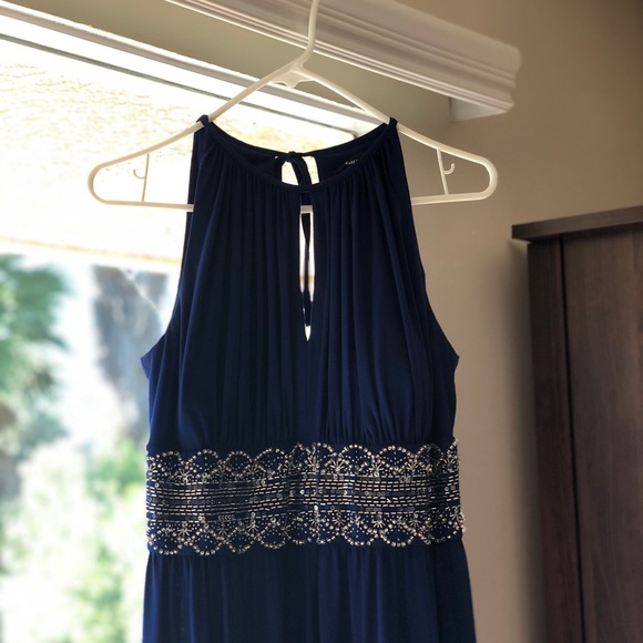 Fancy detailed navy blue dress - Picture 3 of 4